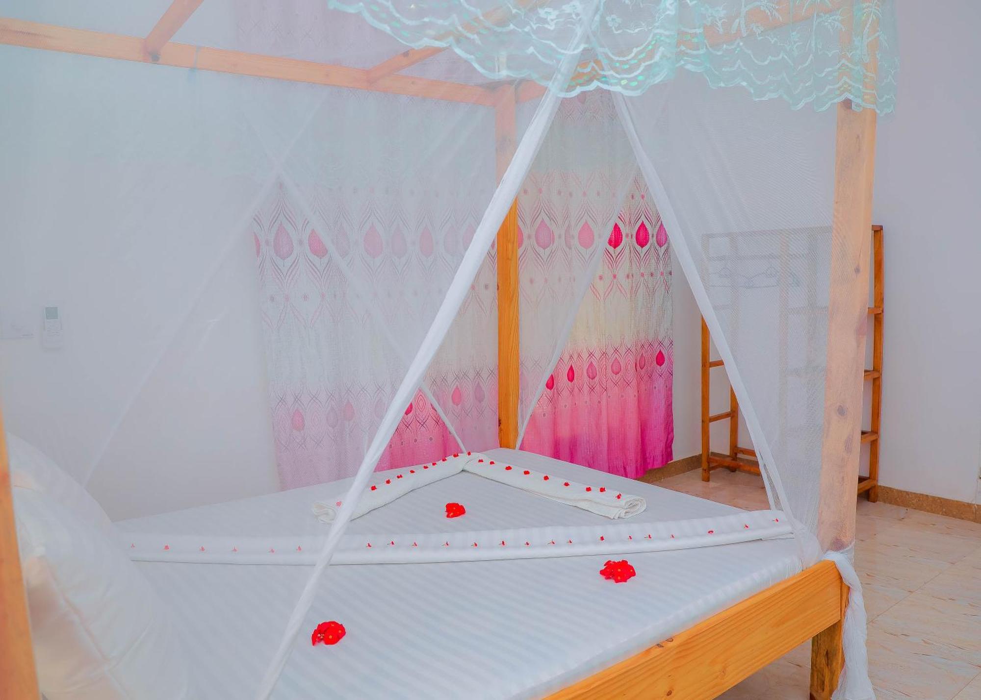 Bed and Breakfast Raha House Nungwi Exterior foto